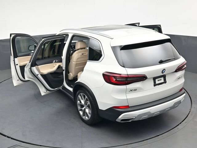 Used 2021 BMW X5 xDrive45e AWD/4WD image 41