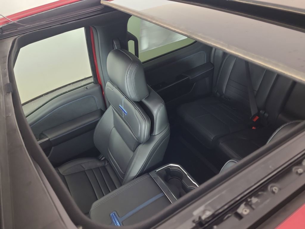 New 2026 Ford F250 Platinum w/ Tremor Off-Road Package image 9