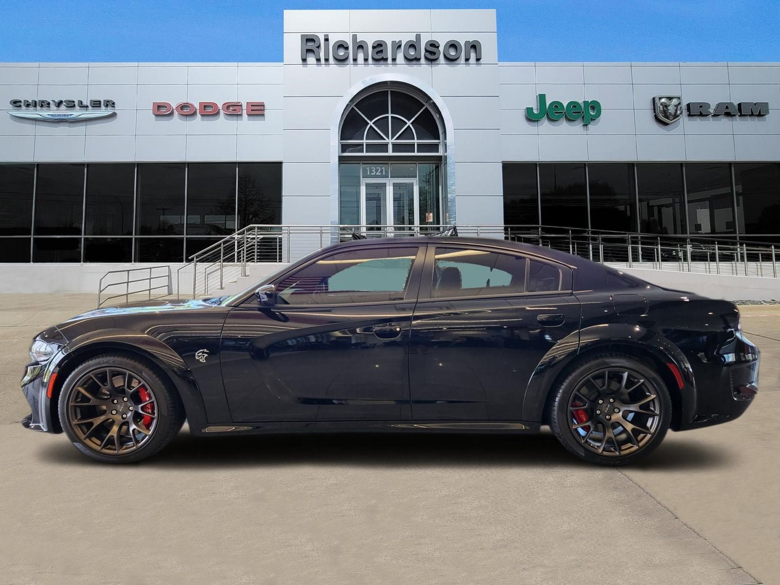 Used 2022 Dodge Charger SRT Hellcat w/ Harman/Kardon Audio Group RWD image 3