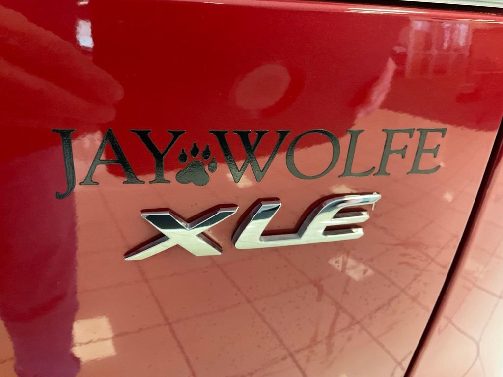 Used 2024 Toyota Corolla Cross XLE image 23