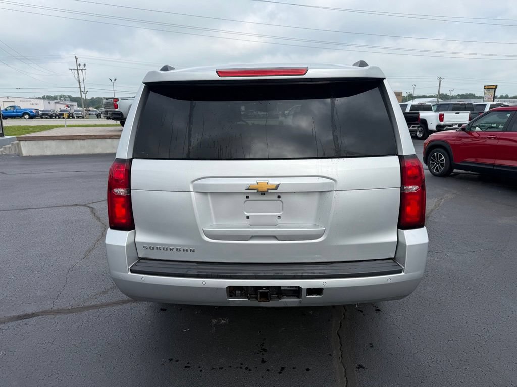 Used 2019 Chevrolet Suburban LT AWD/4WD image 2