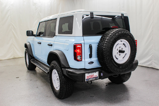 Used 2025 Ford Bronco Heritage Edition AWD/4WD image 5