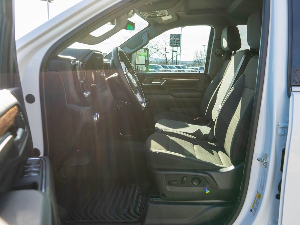 Used 2024 GMC Sierra 2500 SLE w/ Preferred Package image 11