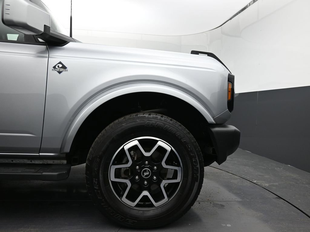Used 2024 Ford Bronco Outer Banks image 11