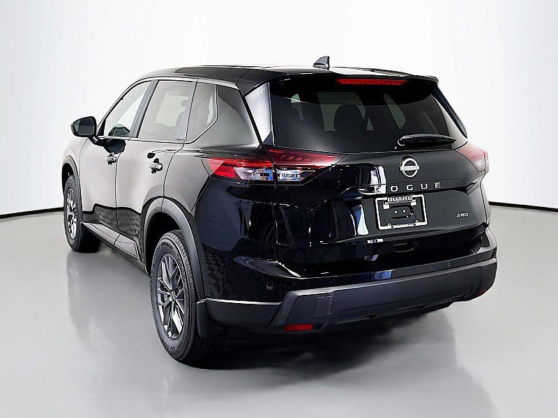 New 2026 Nissan Rogue S image 5