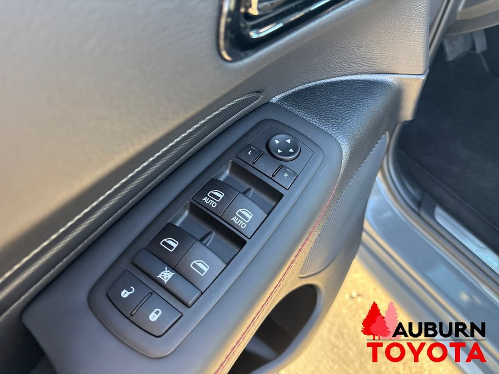 Used 2025 Dodge Durango R/T AWD/4WD image 10