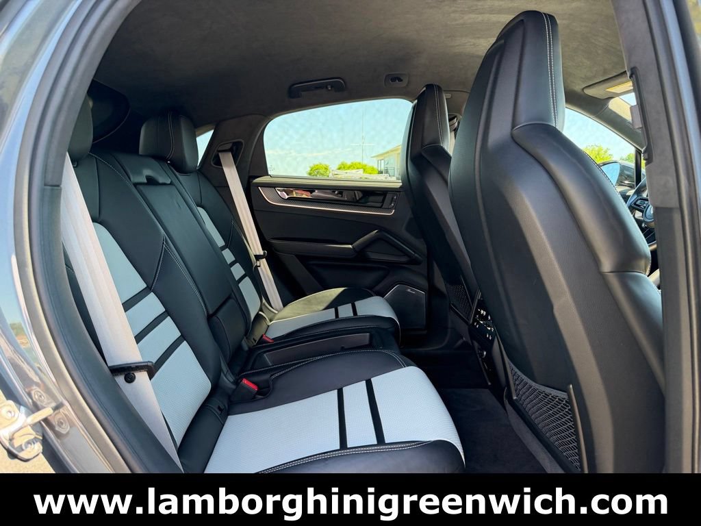 Used 2024 Porsche Cayenne Turbo GT AWD/4WD image 48