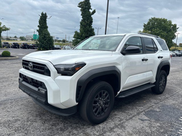 Used 2025 Toyota 4Runner SR5 AWD/4WD image 15