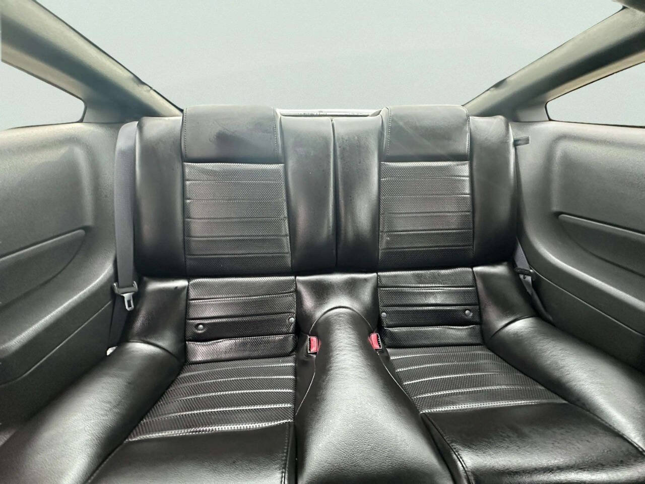 Used 2006 Ford Mustang GT RWD image 13