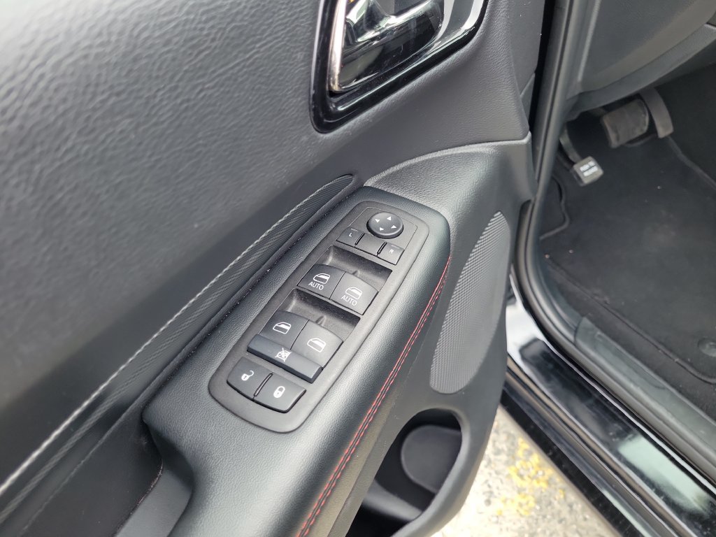 Used 2025 Dodge Durango GT AWD/4WD image 23