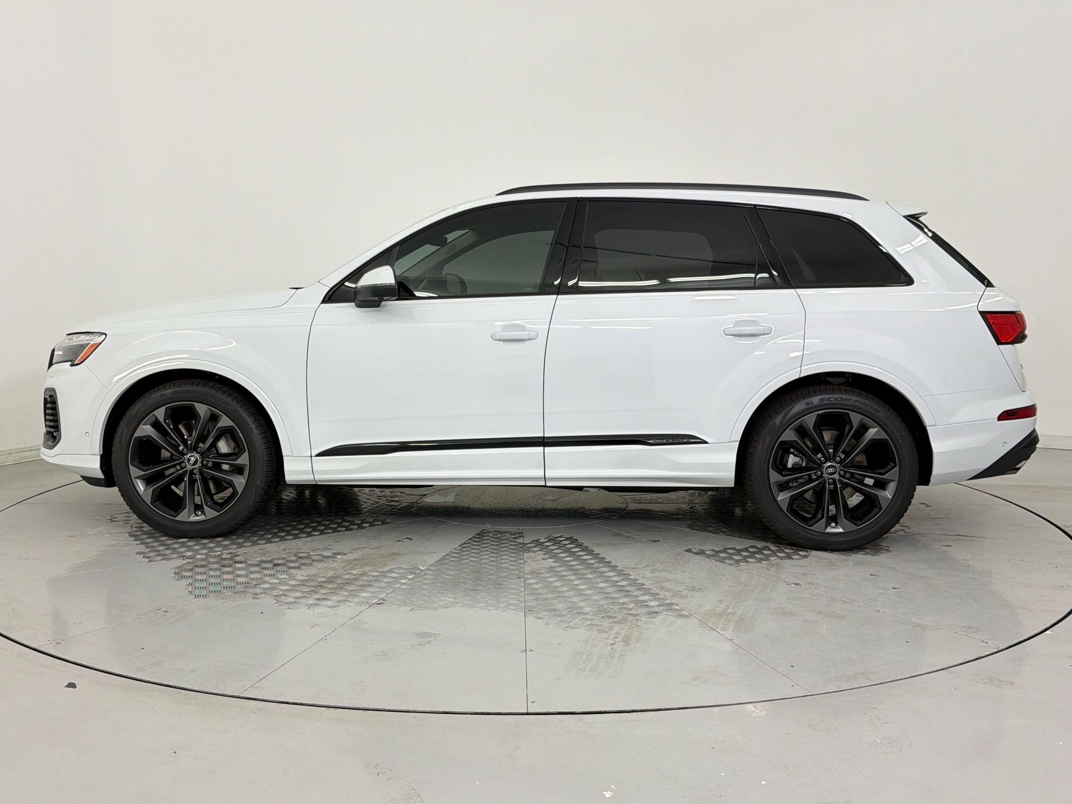 New 2026 Audi Q7 3.0T Prestige AWD/4WD image 2