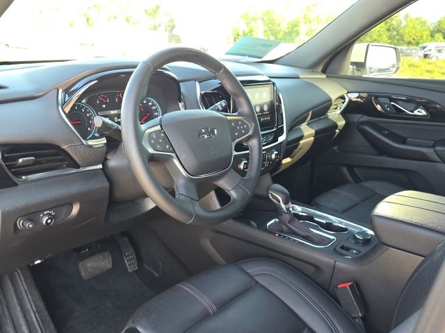 Used 2023 Chevrolet Traverse RS w/ LPO, Floor Liner Package AWD/4WD image 28