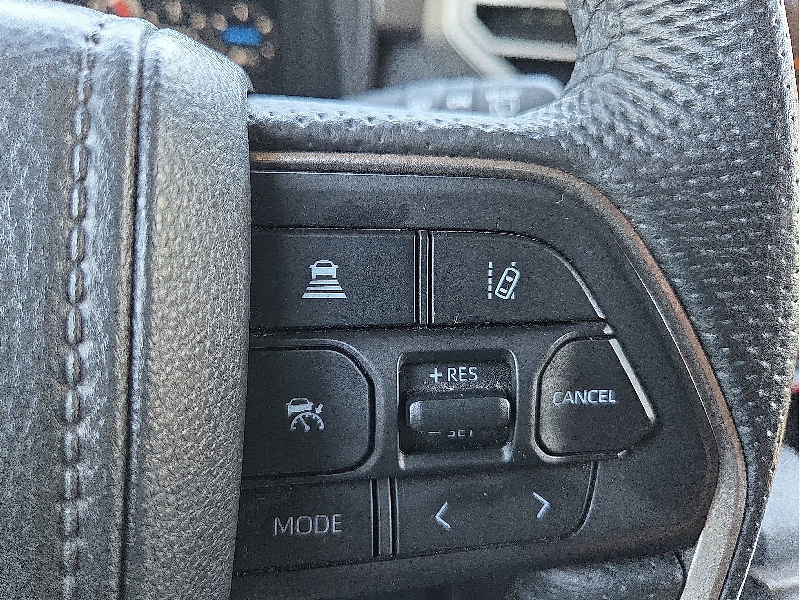 Used 2025 Toyota Sequoia SR5 AWD/4WD image 19