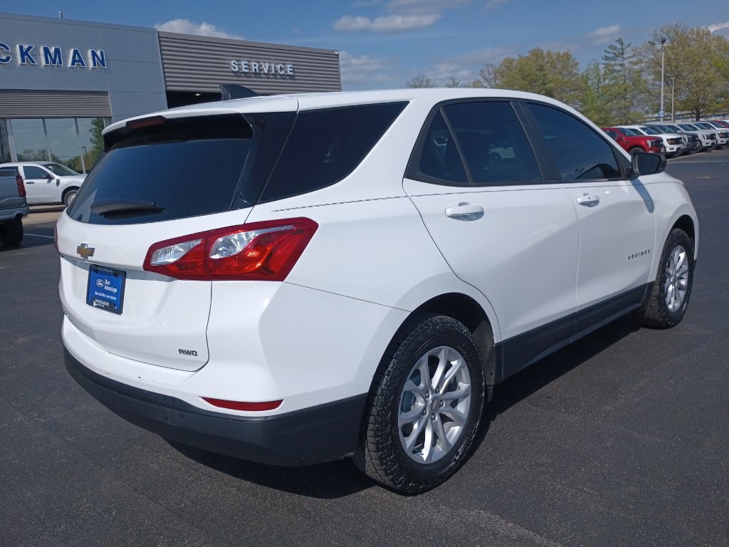Used 2020 Chevrolet Equinox LS w/ LS Convenience Package image 9