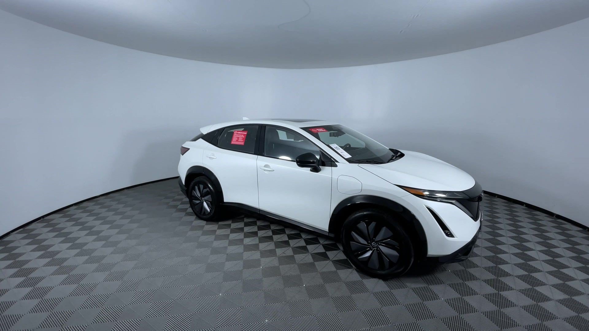 Certified 2024 Nissan Ariya AWD image 2