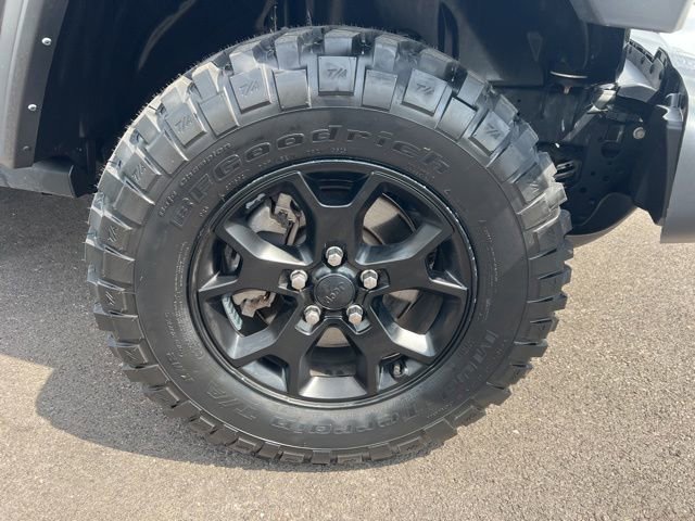 Used 2021 Jeep Wrangler Sport AWD/4WD image 19