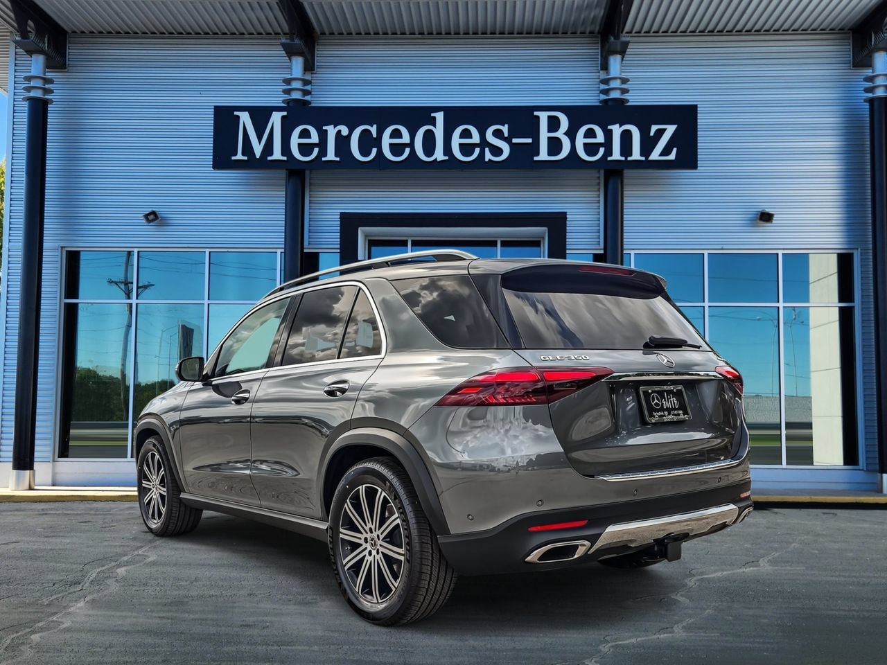 New 2026 Mercedes-Benz GLE 350 4MATIC image 4
