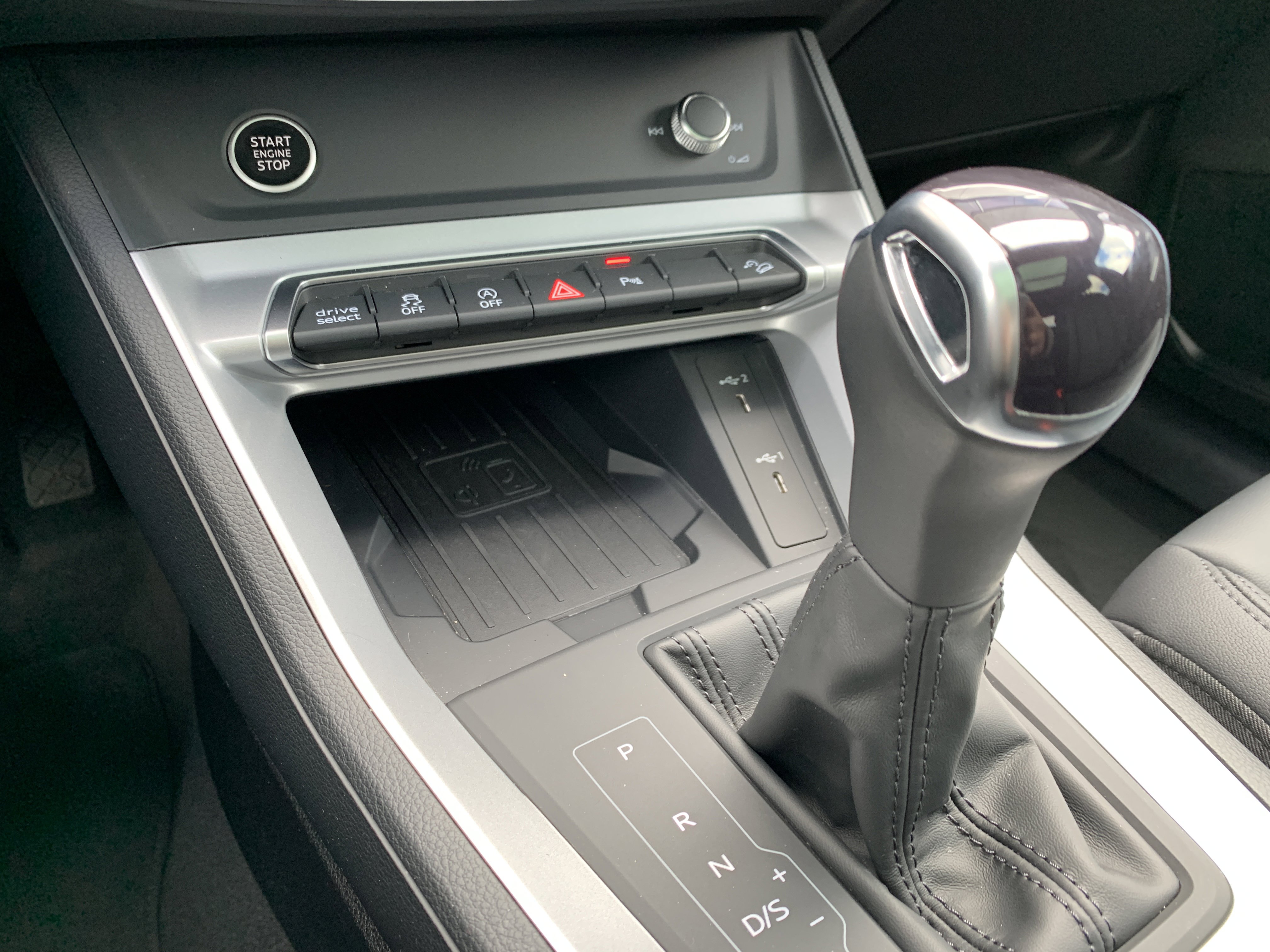 Used 2025 Audi Q3 2.0T Premium w/ Convenience Package image 15