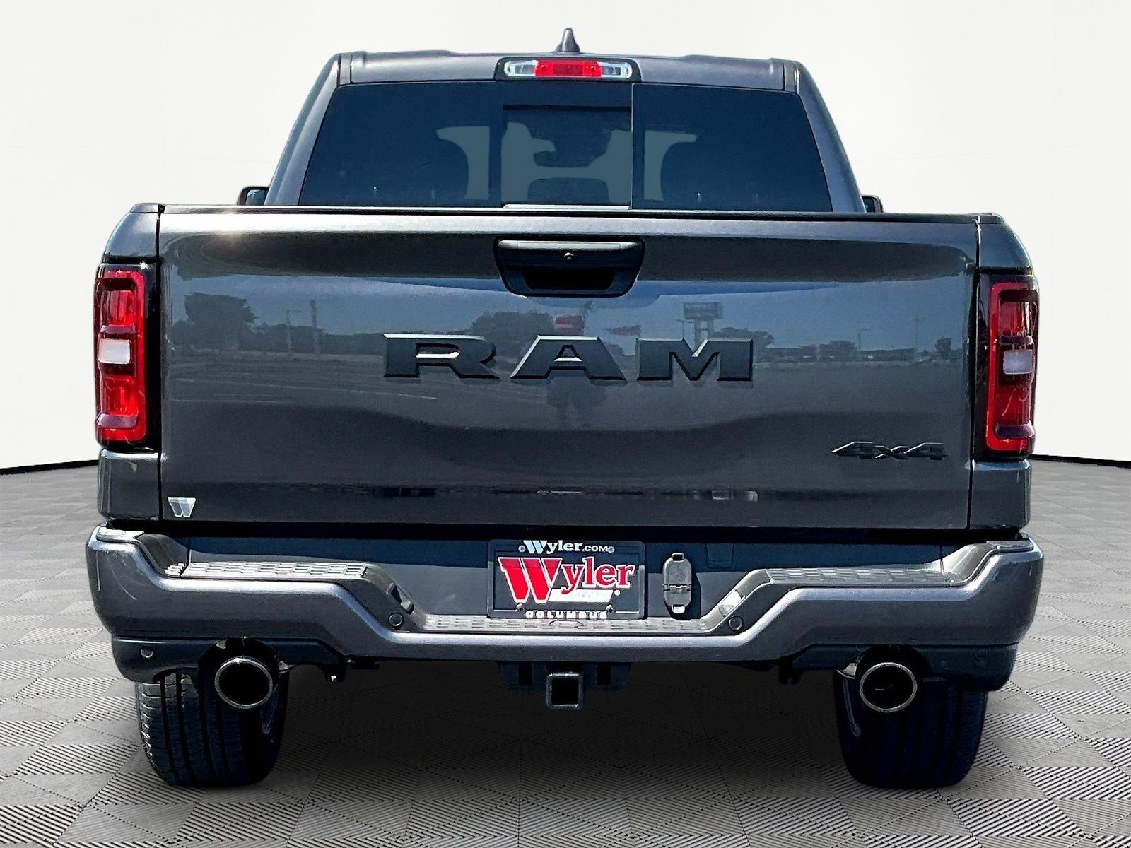 New 2026 RAM 1500 Express AWD/4WD image 4