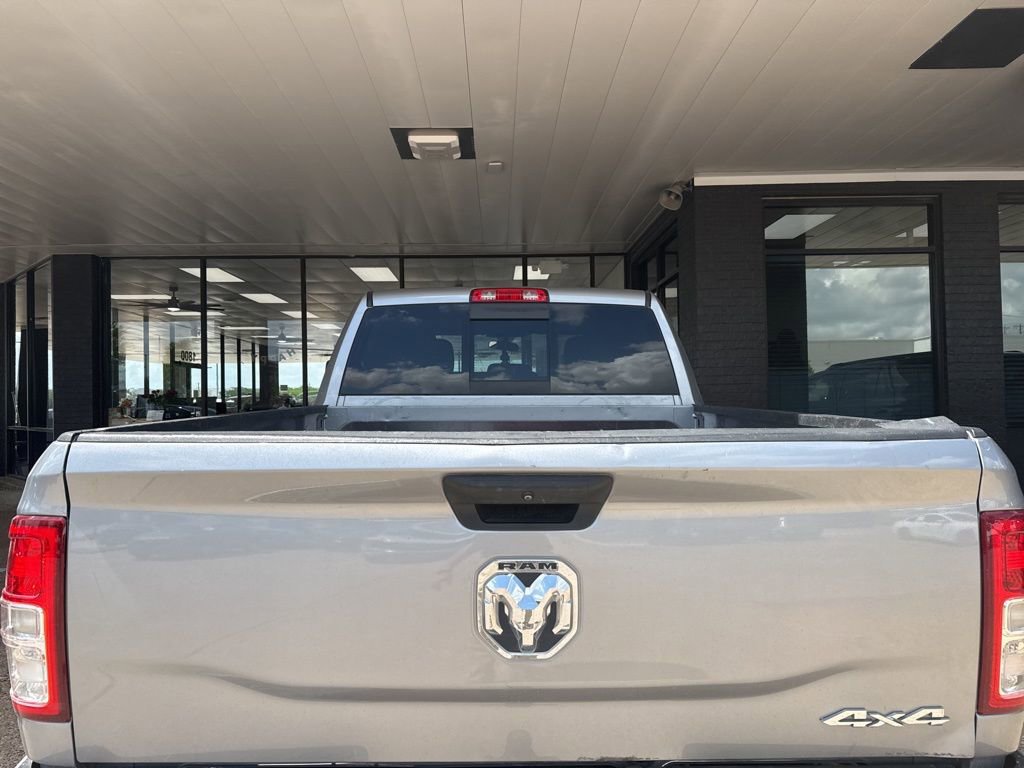 Used 2024 RAM 2500 Tradesman w/ Chrome Appearance Group AWD/4WD image 4