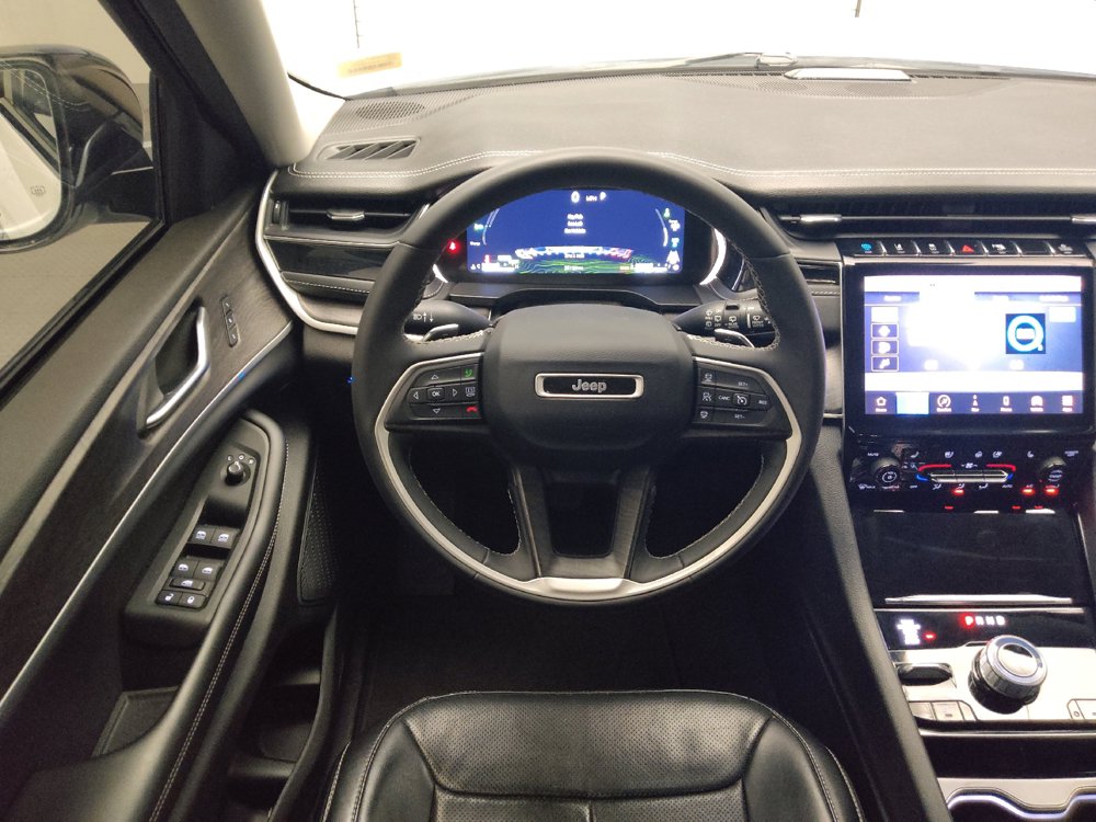 Used 2023 Jeep Grand Cherokee 4WD 4xe w/ Luxury Tech Group II image 22