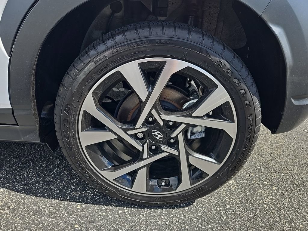 Used 2023 Hyundai Kona Limited w/ Cargo Package AWD/4WD image 14