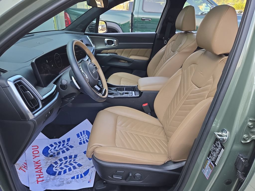 Used 2024 Kia Sorento SX Prestige w/ Olive Brown Leather Package AWD/4WD image 14