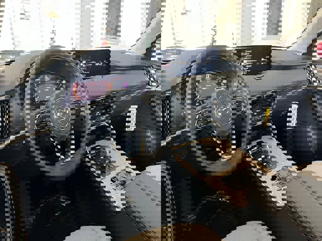 Used 2025 MAZDA CX-90 Plug-In Hybrid w/ Preferred image 24