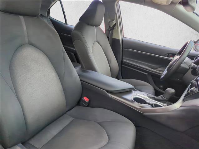 Used 2022 Toyota Camry LE image 25