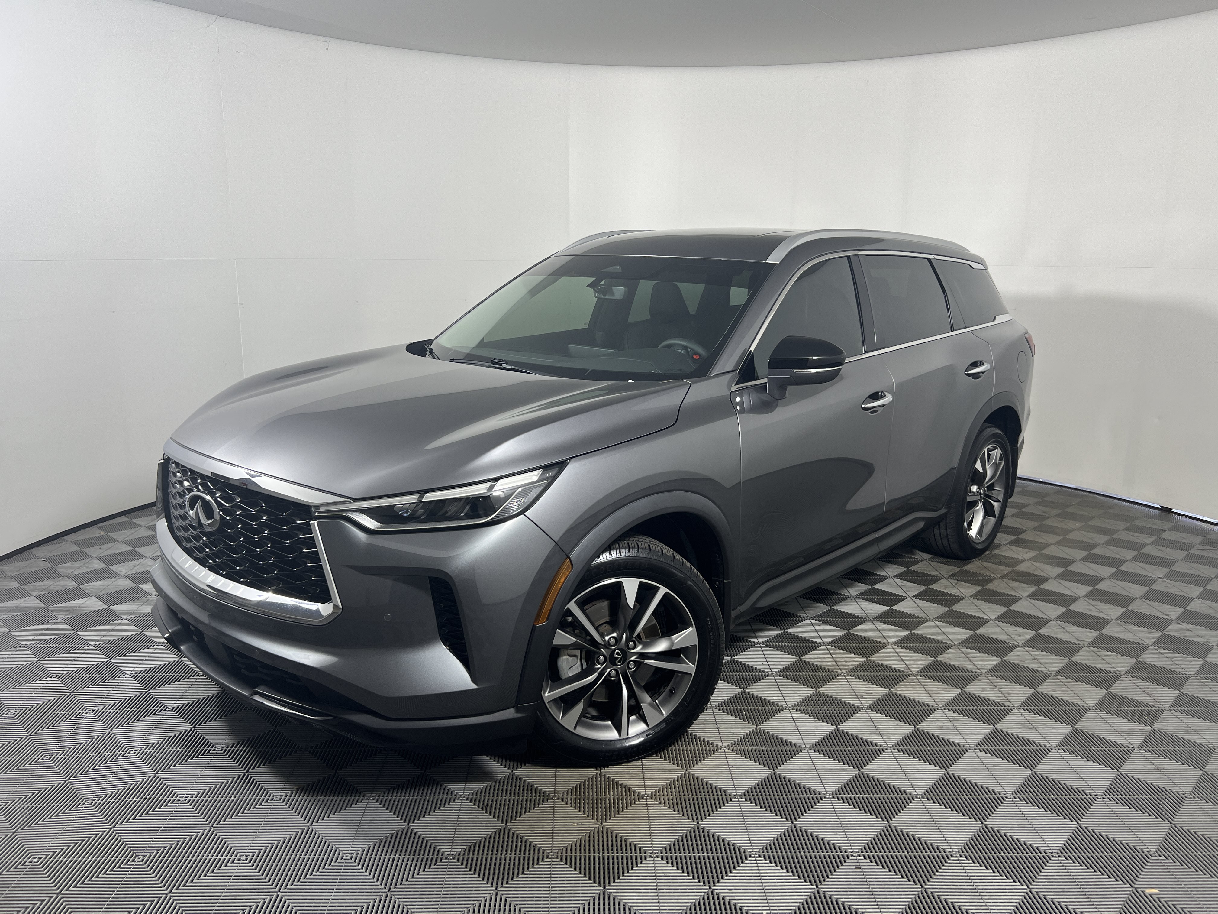 Used 2023 INFINITI QX60 Luxe w/ Cargo Package