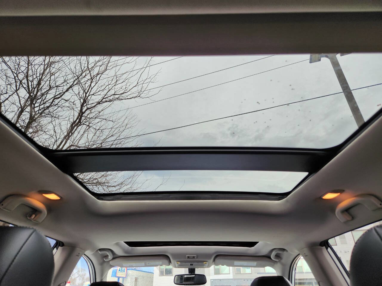 Used 2019 Nissan Pathfinder Platinum AWD/4WD image 22