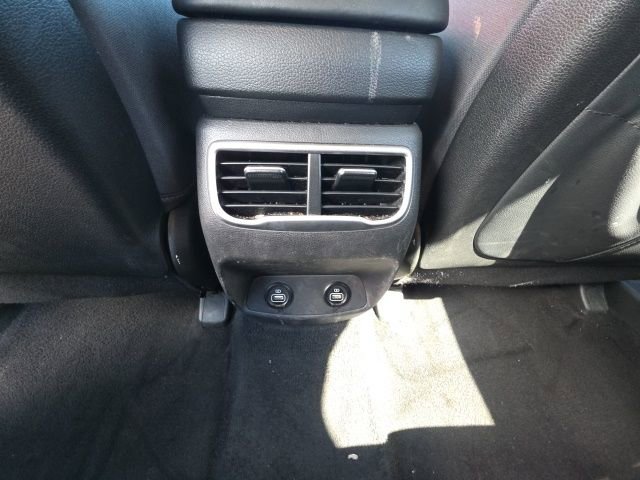 Used 2023 Hyundai Santa Fe SE image 24