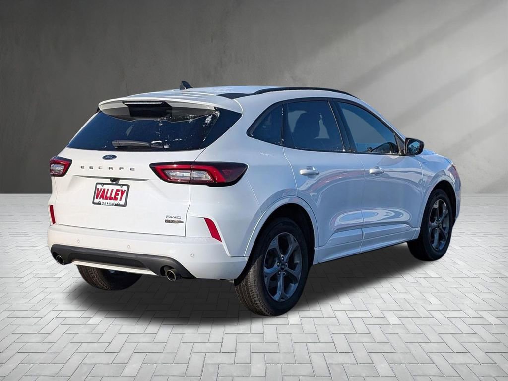 Used 2023 Ford Escape ST-Line w/ Tech Pack #1 image 9