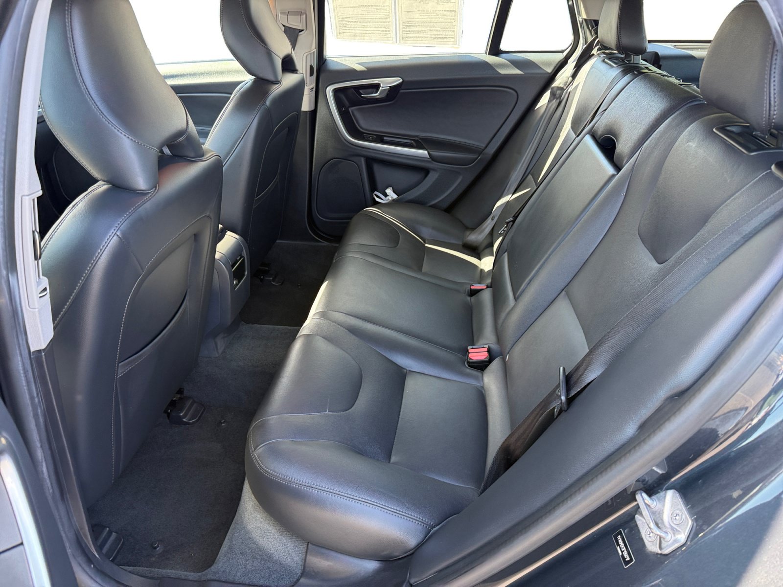 Used 2015 Volvo V60 T5 Premier FWD image 16
