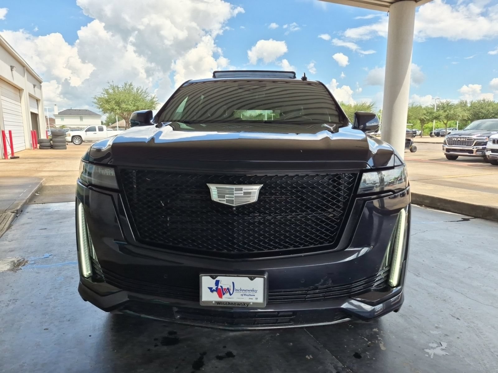 Used 2021 Cadillac Escalade Sport AWD/4WD image 3