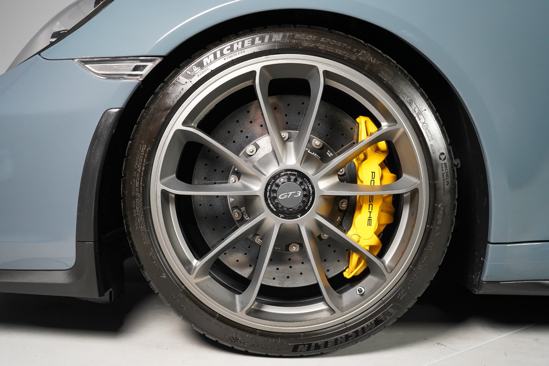 Used 2018 Porsche 911 GT3 RWD image 8