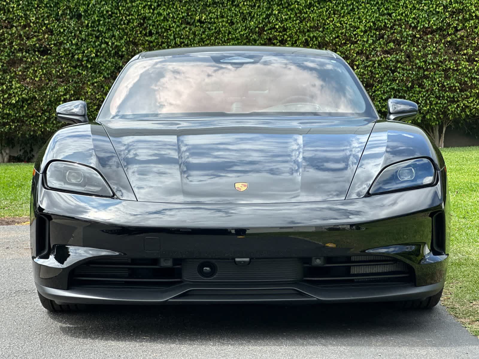 New 2026 Porsche Taycan 4S AWD/4WD image 11