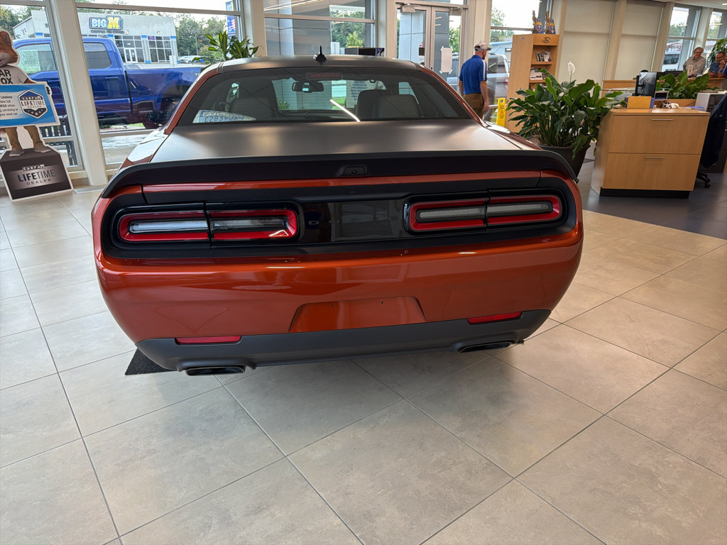 Used 2023 Dodge Challenger SRT Hellcat Redeye RWD image 8