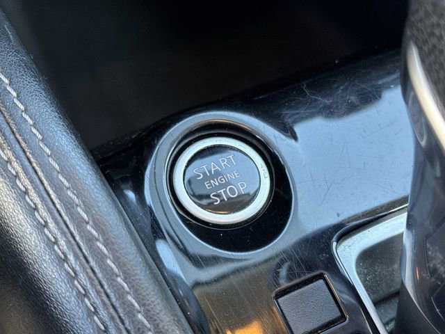 Used 2019 Nissan Kicks SR w/ SR Premium Package image 19