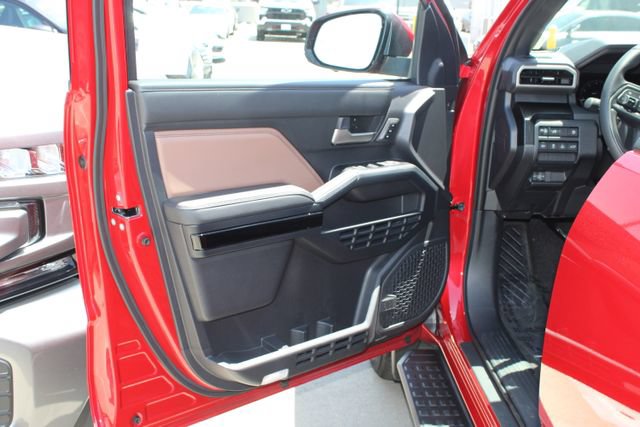 Used 2026 Toyota 4Runner Limited w/ Tow Technology Package AWD/4WD image 11