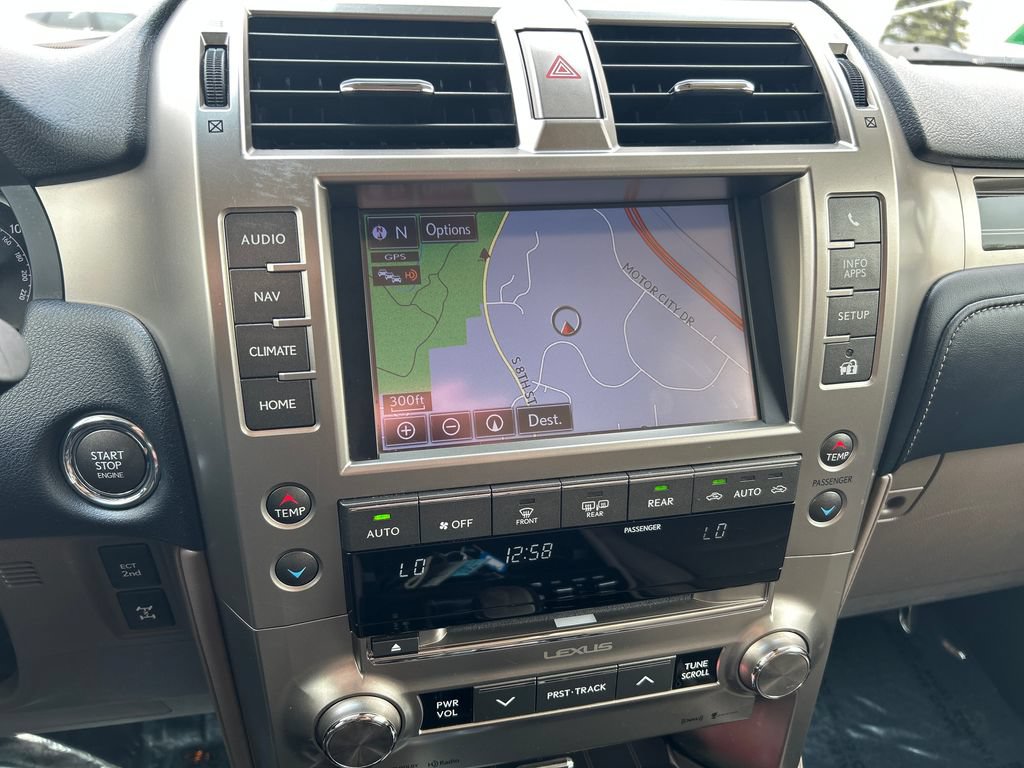 Used 2020 Lexus GX 460 Premium w/ Premium Package AWD/4WD image 11