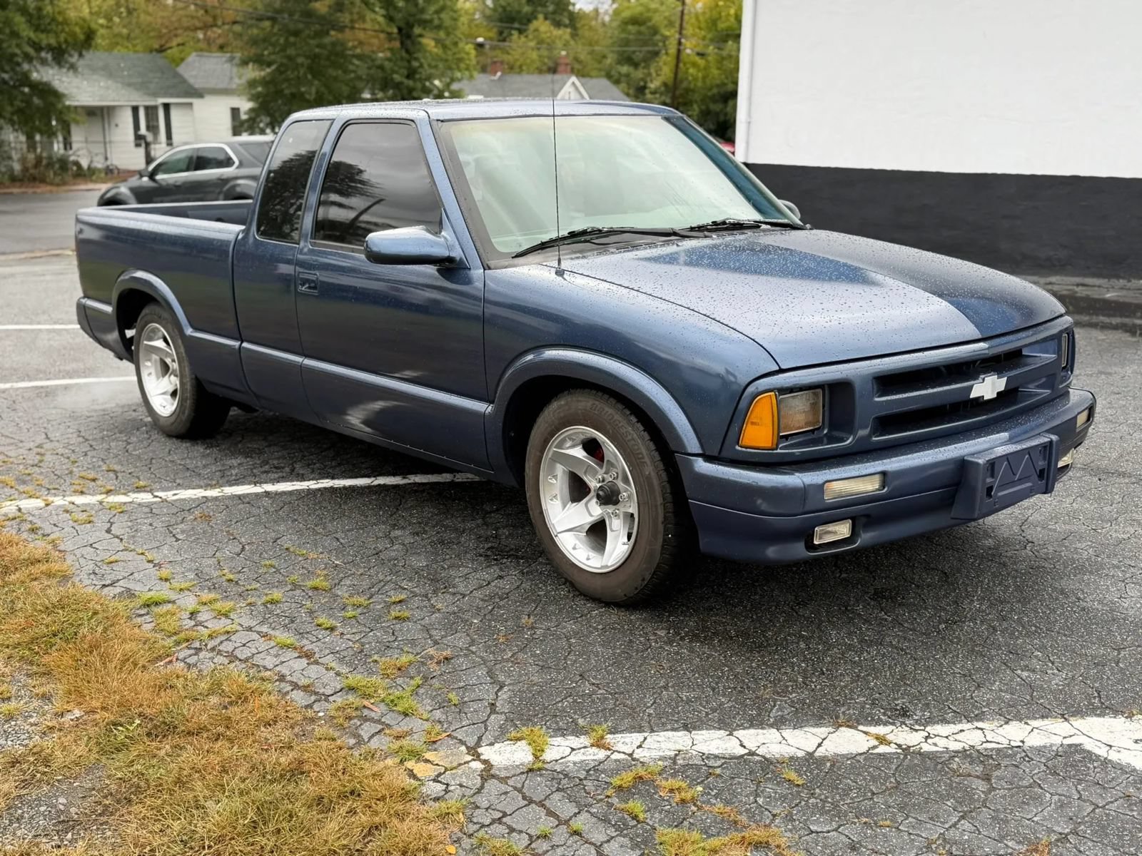 Used 1995 Chevrolet S10 Pickup LS RWD image 3