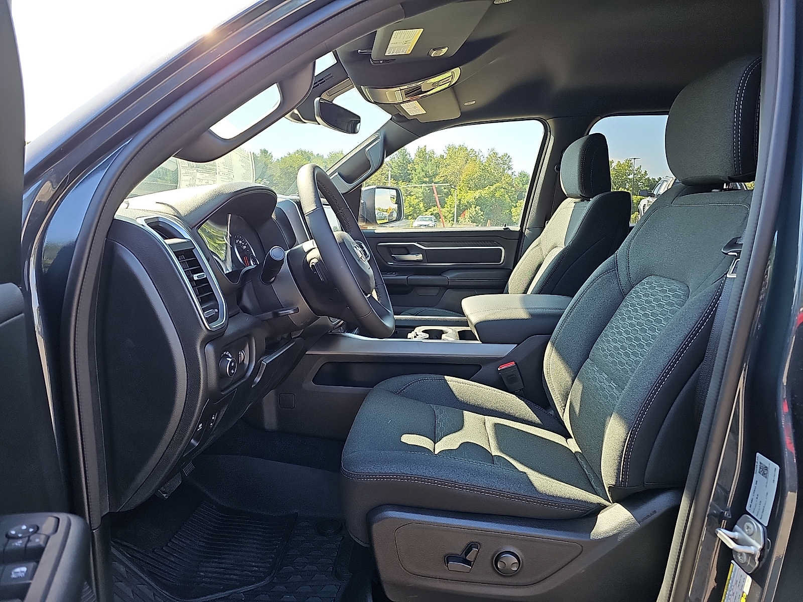 New 2026 RAM 1500 Big Horn w/ Night Edition AWD/4WD image 9