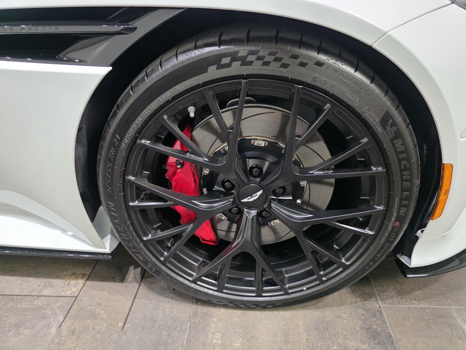 New 2025 Aston Martin DB12 Convertible image 4