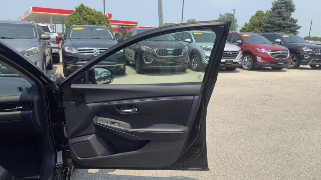 Used 2022 Nissan Sentra SV image 27