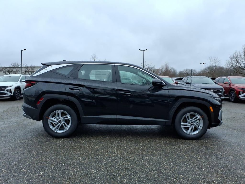 New 2026 Hyundai Tucson SE image 2