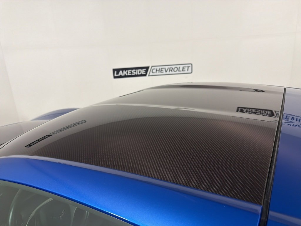 Used 2015 Chevrolet Corvette Z06 w/ 3LZ Preferred Equipment Group image 11