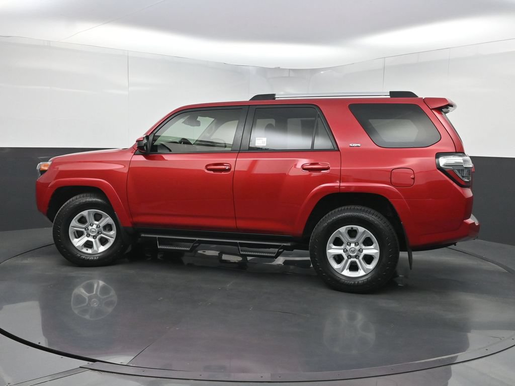 Used 2022 Toyota 4Runner SR5 RWD image 41