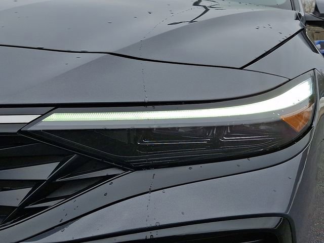 Used 2024 Hyundai Elantra SEL w/ Convenience Package image 9