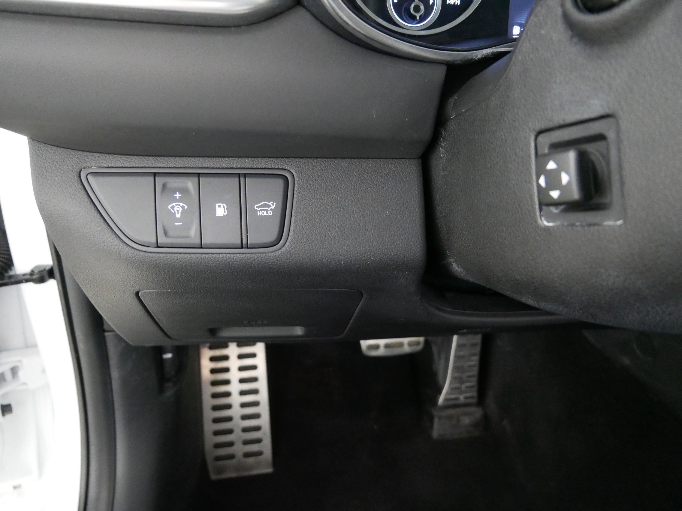 Used 2024 Genesis G70 3.3T Advanced w/ Sport Prestige Package image 26